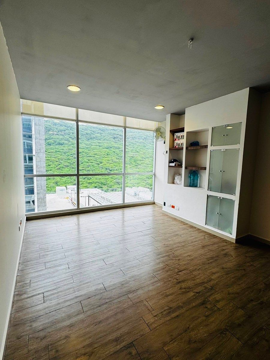 Comercial en alquiler en Querétaro, Bernardo Quintana Sur, 37 m²