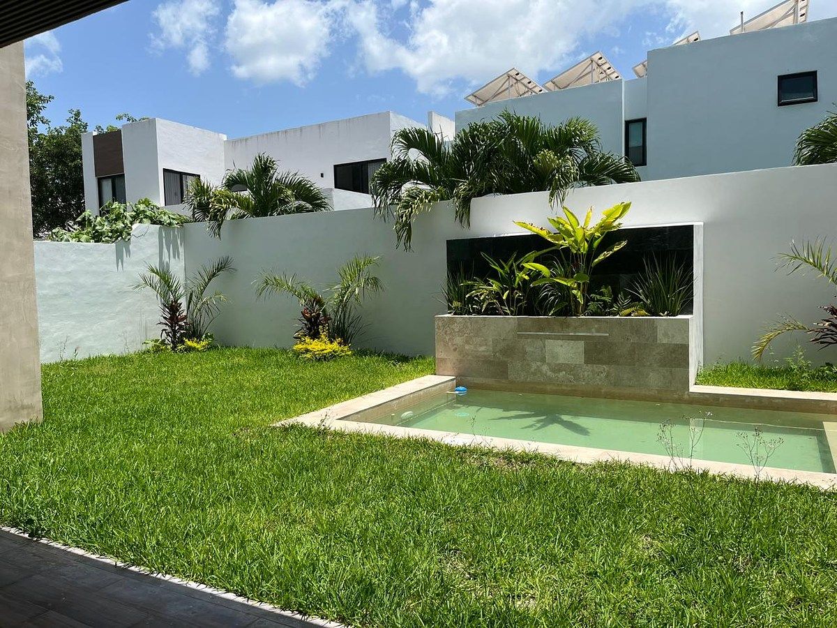 CASA EN VENTA EN PRIVADA PARQUE NATURA