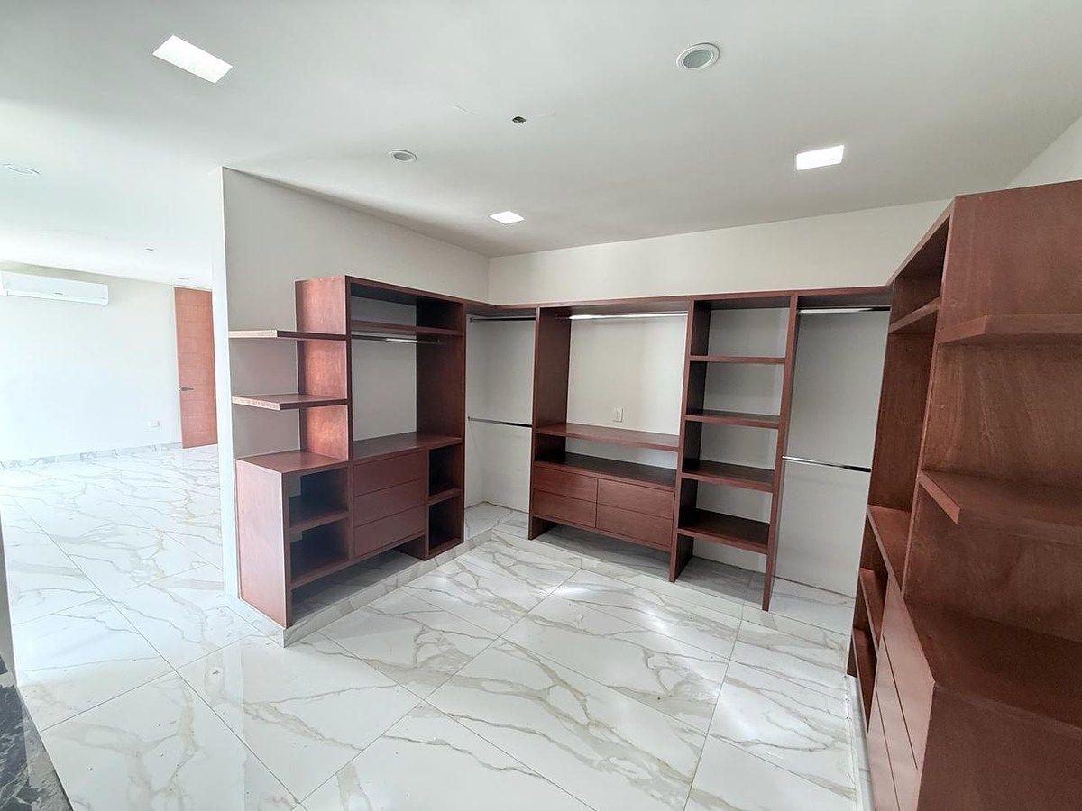CASA EN VENTA EN PRIVADA PARQUE NATURA