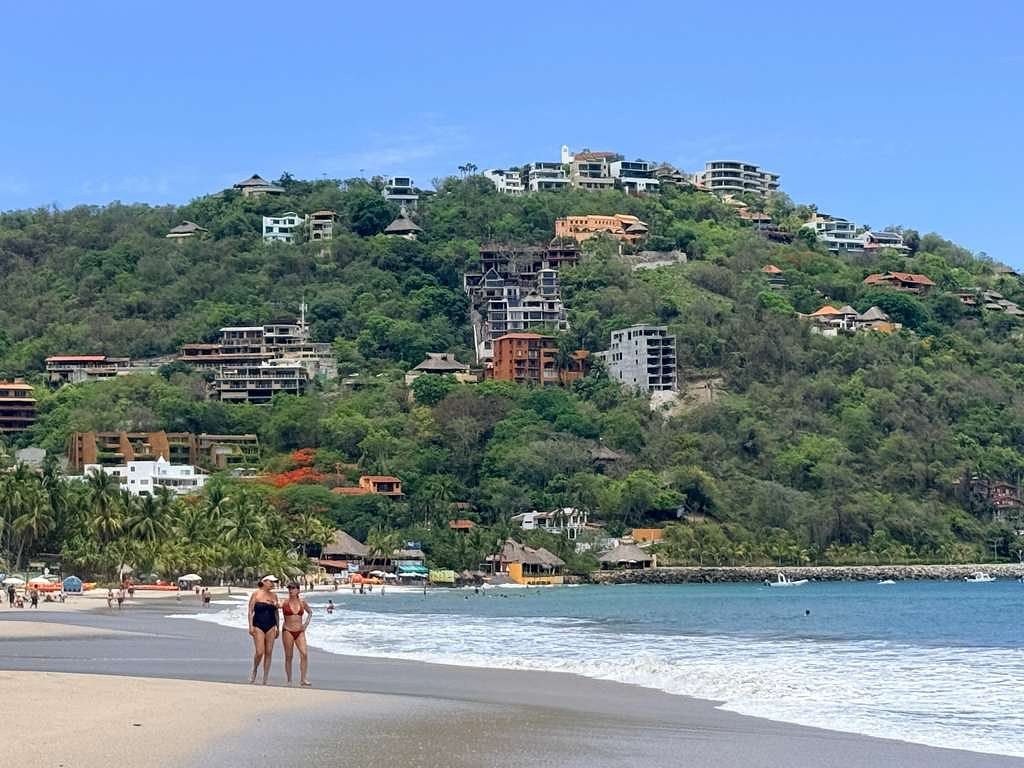 Land en venta en Zihuatanejo de Azueta, Condominio Cerro Vigía I