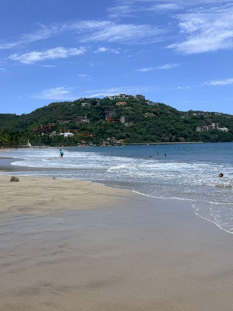 Land en venta en Zihuatanejo de Azueta, Condominio Cerro Vigía I