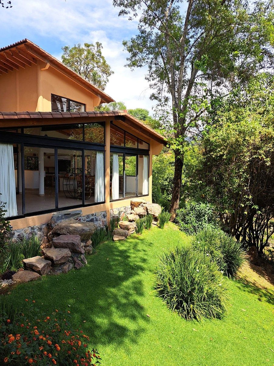 CASA EN RENTA EN VALLE DE BRAVO