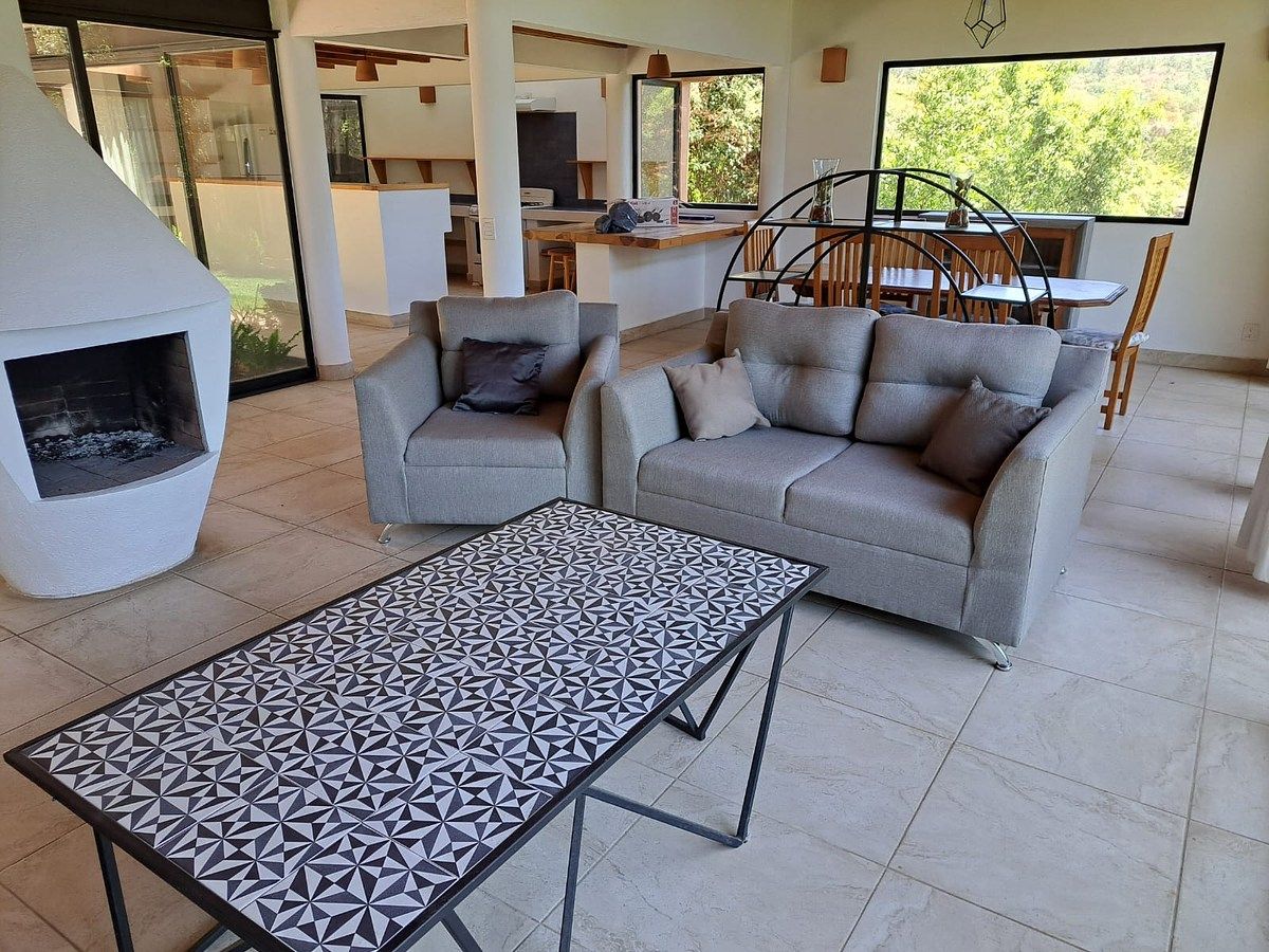 Condominio en alquiler en Valle de Bravo, Rincon de Estradas, 220 m²