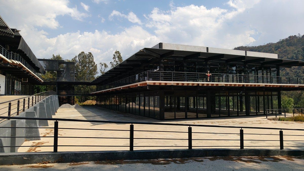 Comercial en alquiler en Valle de Bravo, El Arco, 900 m²