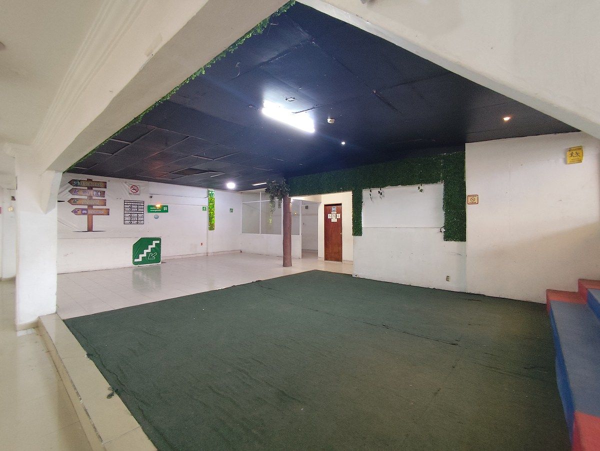 Comercial en alquiler en Gustavo A. Madero, Calle 307, 800 m²