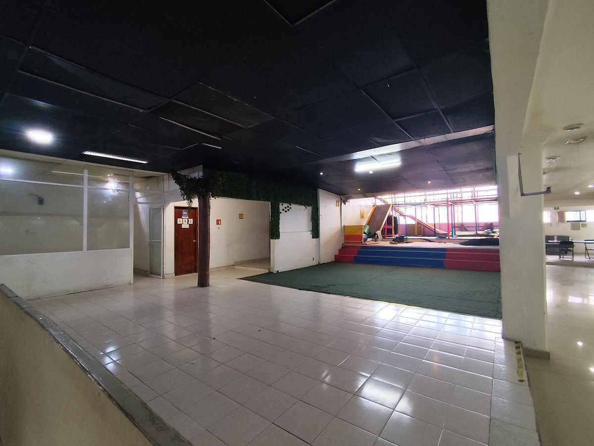 Comercial en alquiler en Gustavo A. Madero, Calle 307, 800 m²
