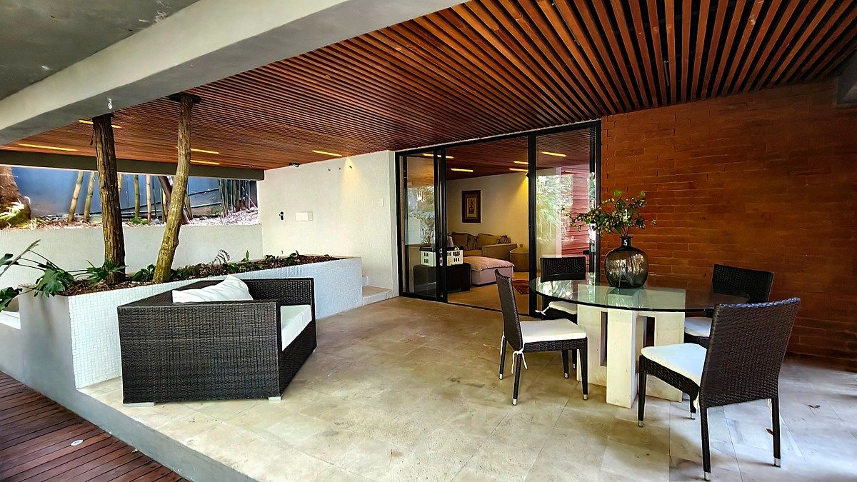 Condominio en alquiler en Valle de Bravo, Fontana Chica, 320 m²