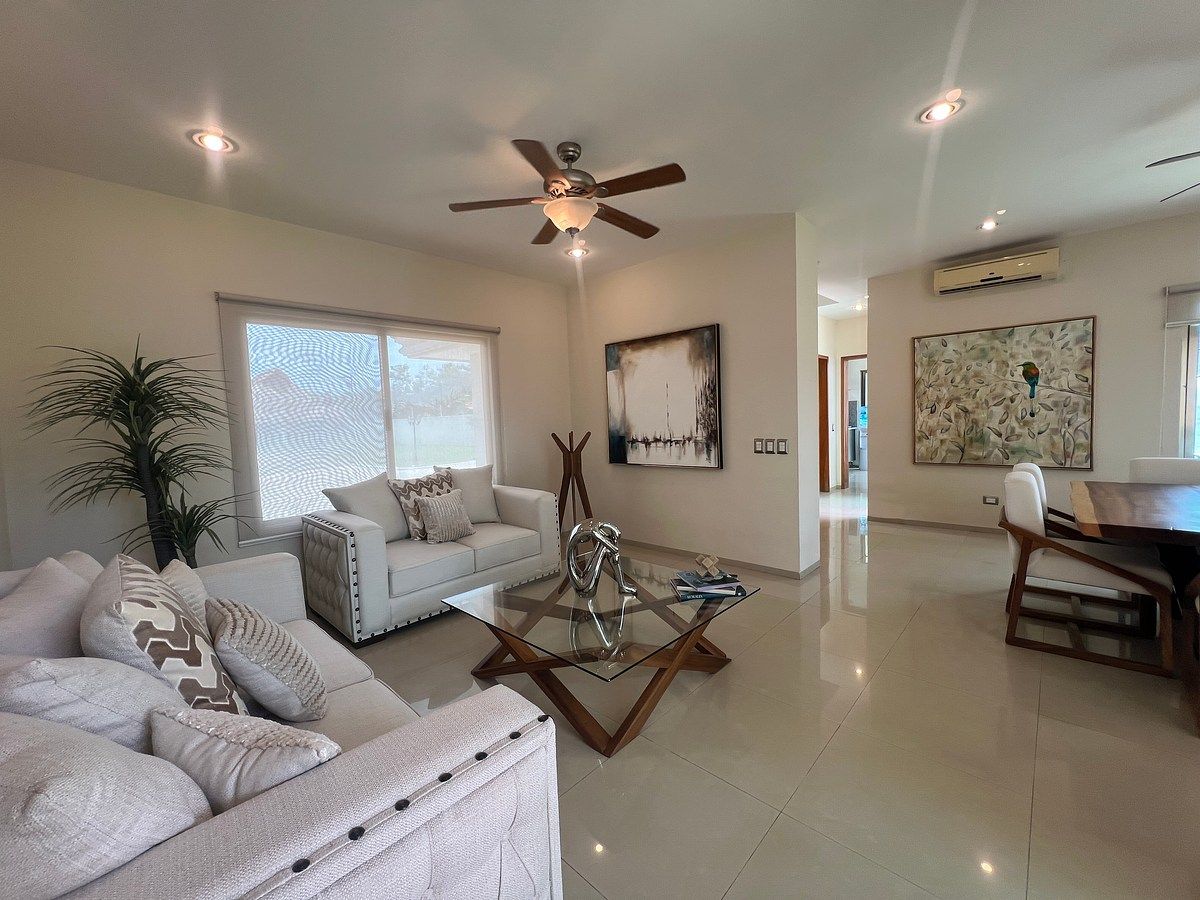 Casa en Venta en Privada Santa Gertrudis Copó | 3 Recámaras | Piscina | $7.5 MDP