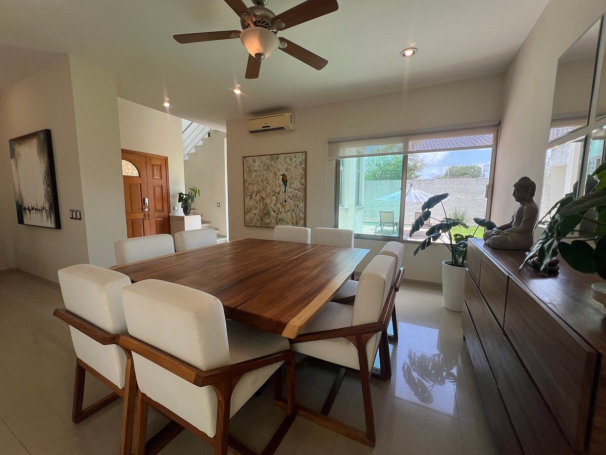 Casa en Venta en Privada Santa Gertrudis Copó | 3 Recámaras | Piscina | $7.5 MDP