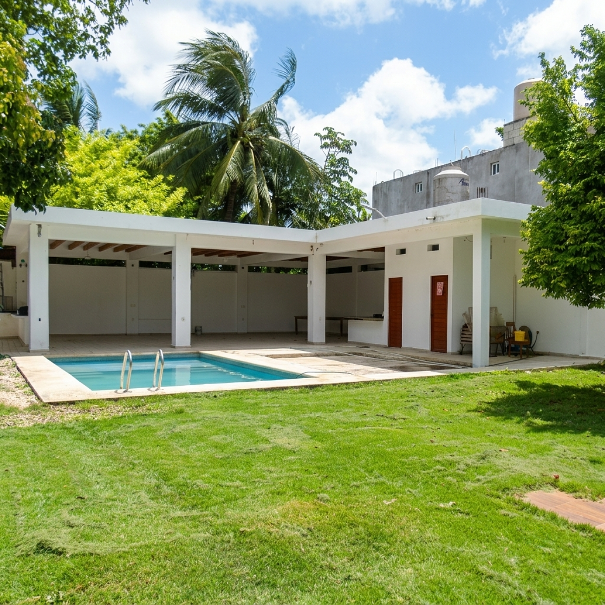 Casa en Venta en Xul-Ha a 300 M del balneario, a 15 km de Bacalar Quintana Roo.