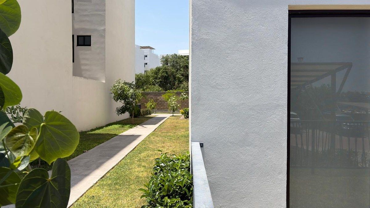Departamento Planta Baja en Renta Amueblado con Alberca en Santa Fe Lifestyle
