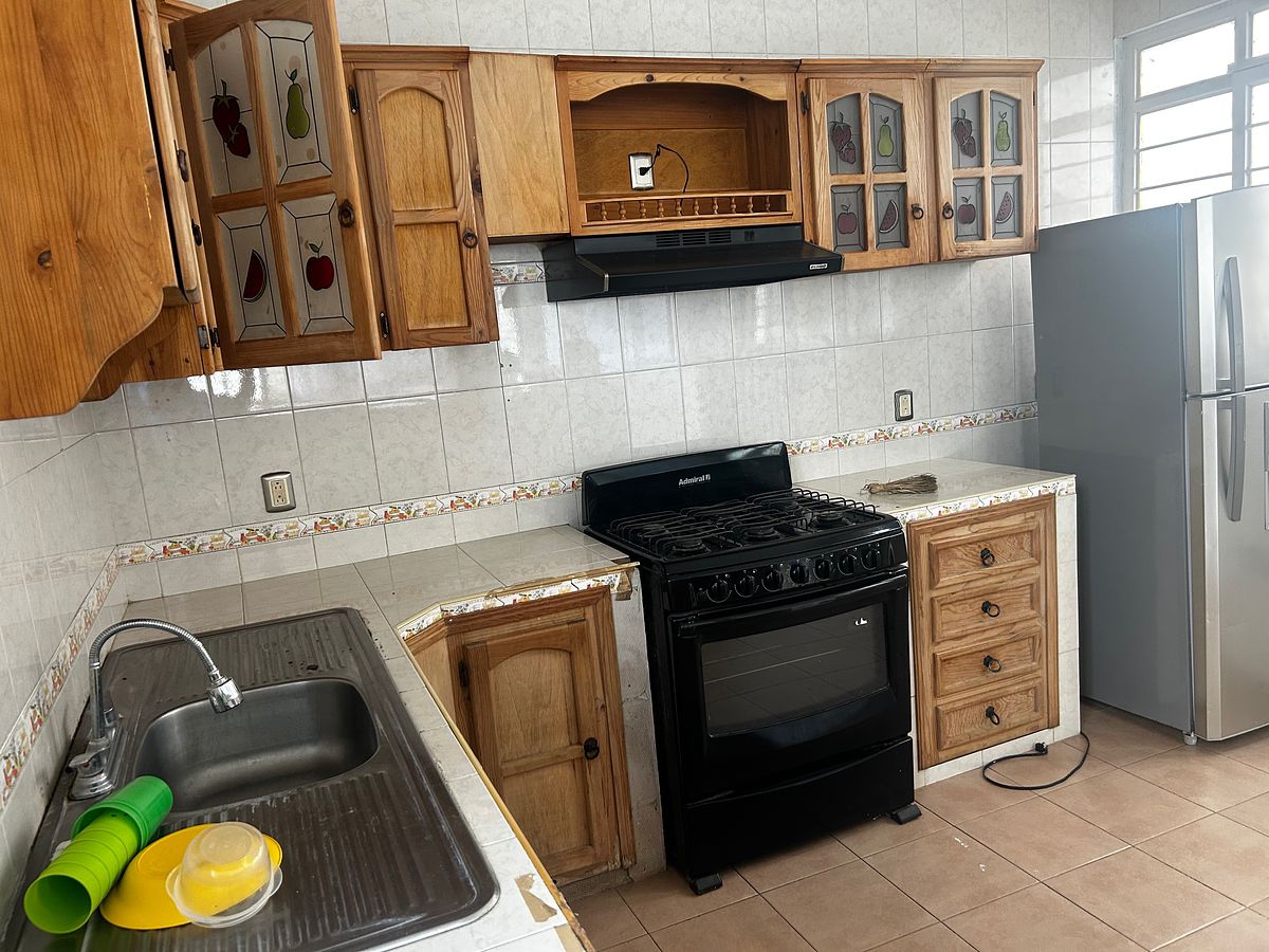 Casa en Renta San Lorenzo Cacaotepec, Etla, Oaxaca