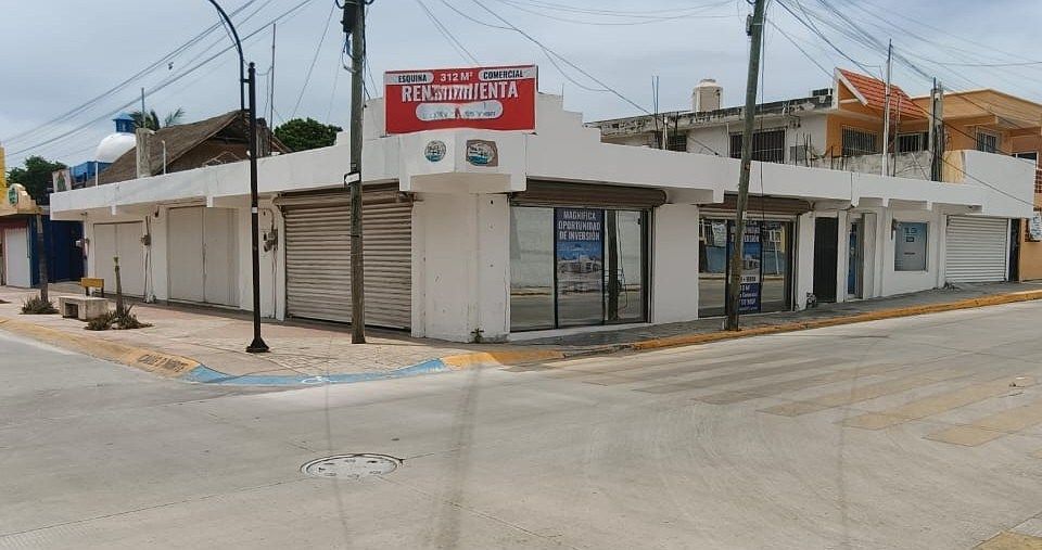 Venta: 4 locales comerciales a 2 cuadras del malecón - Cozumel, Q. Roo