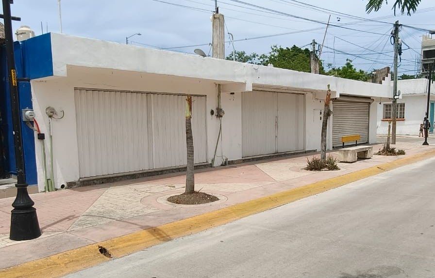 Venta: 4 locales comerciales a 2 cuadras del malecón - Cozumel, Q. Roo