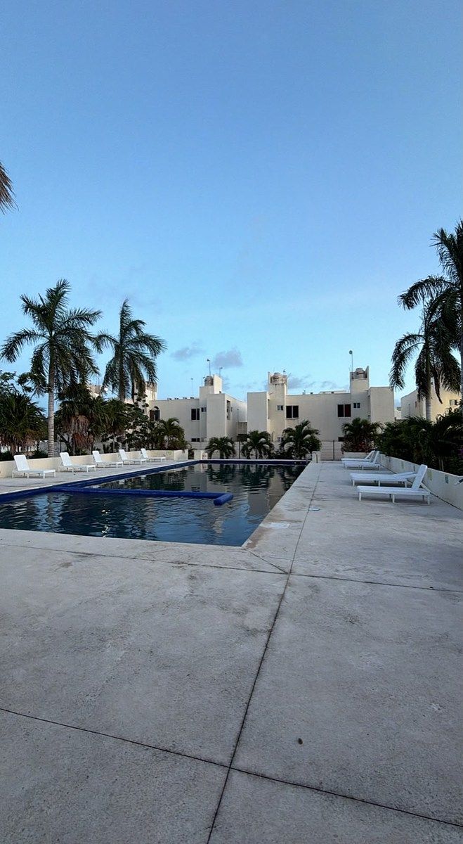 Departamento amueblado, Alberca compartida, en Renta - Tulum, Q. Roo