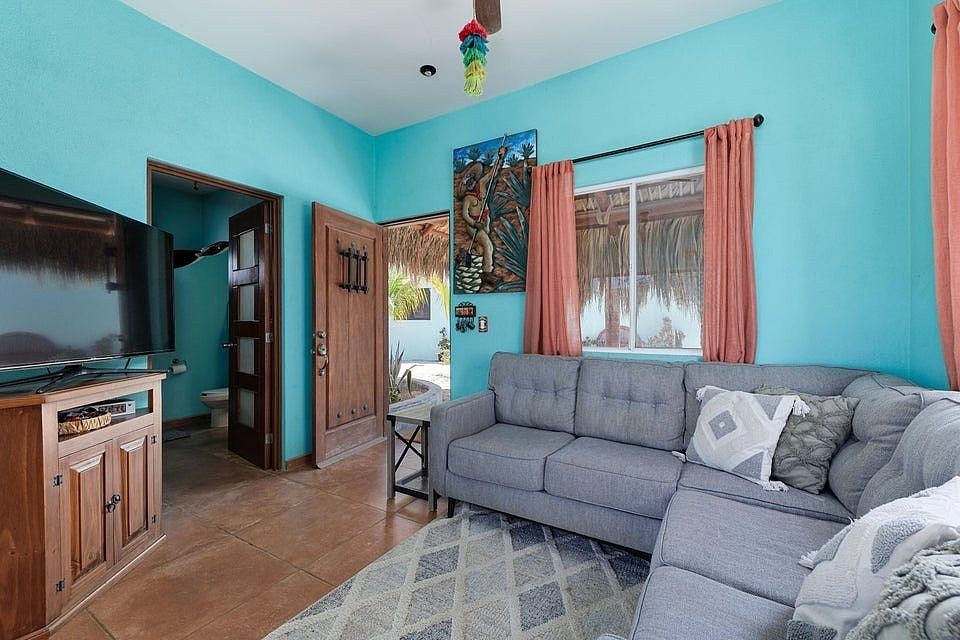 Casa en venta en La Paz, C. del Panteon, 98 m²