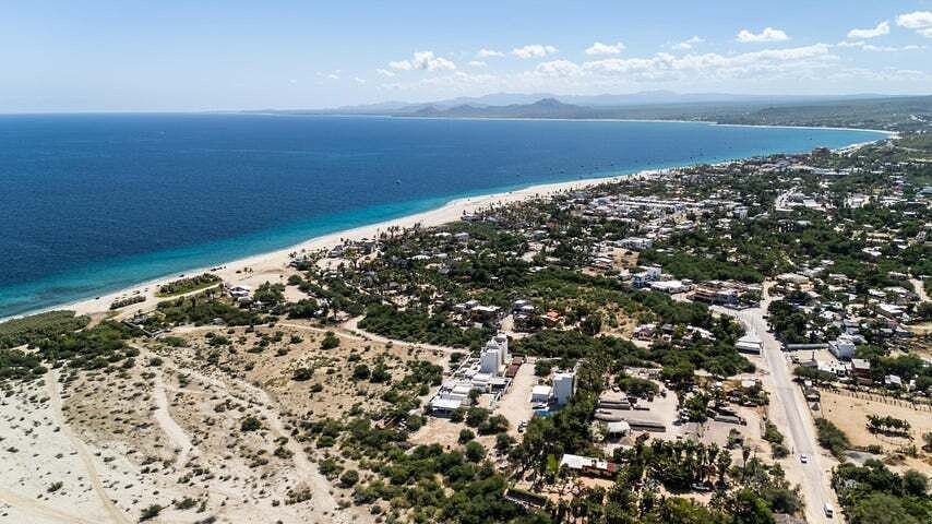 Accesso de la Playa Las Playitas 1