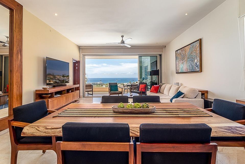 Condo Horizon Velamar Calle Santa Barbara 200-3C