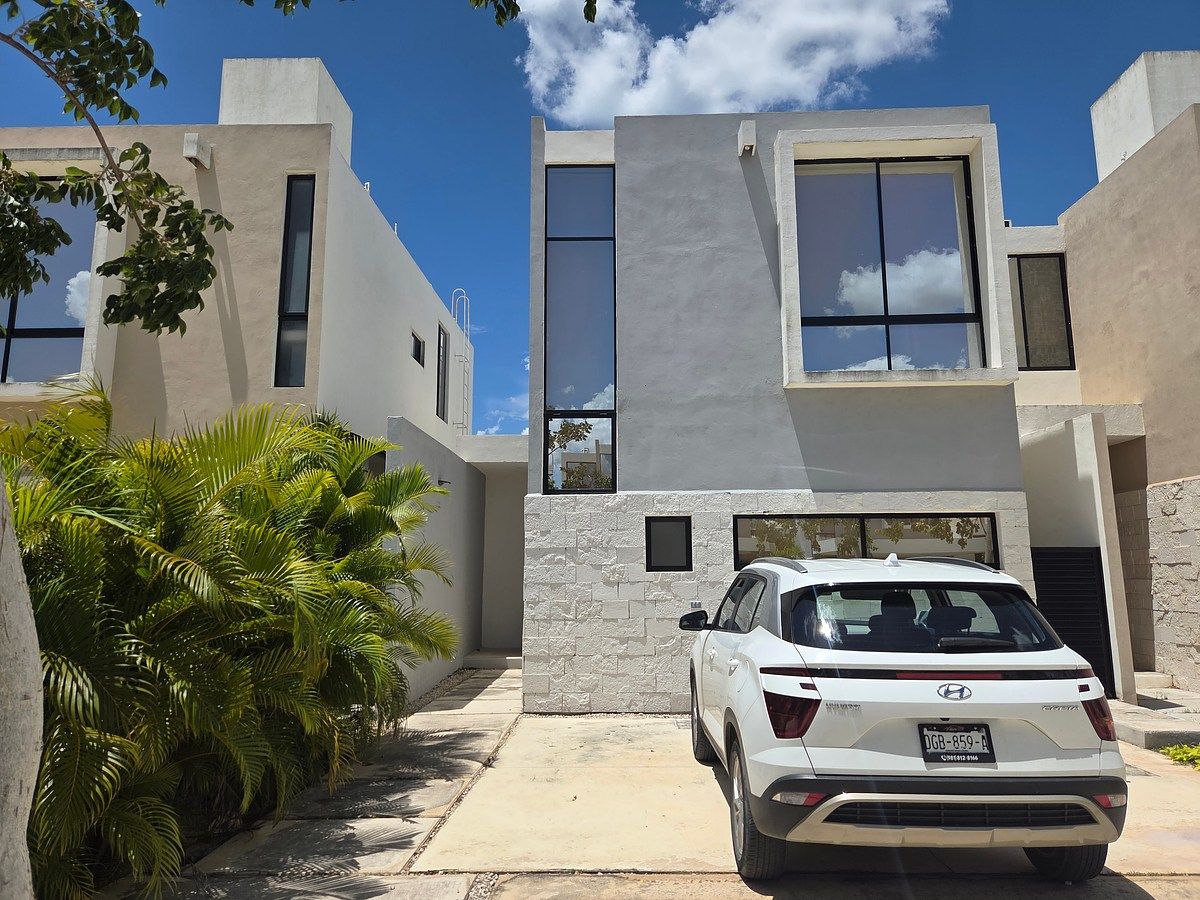 Casa en renta de 3 habitaciones en Conkal Mérida