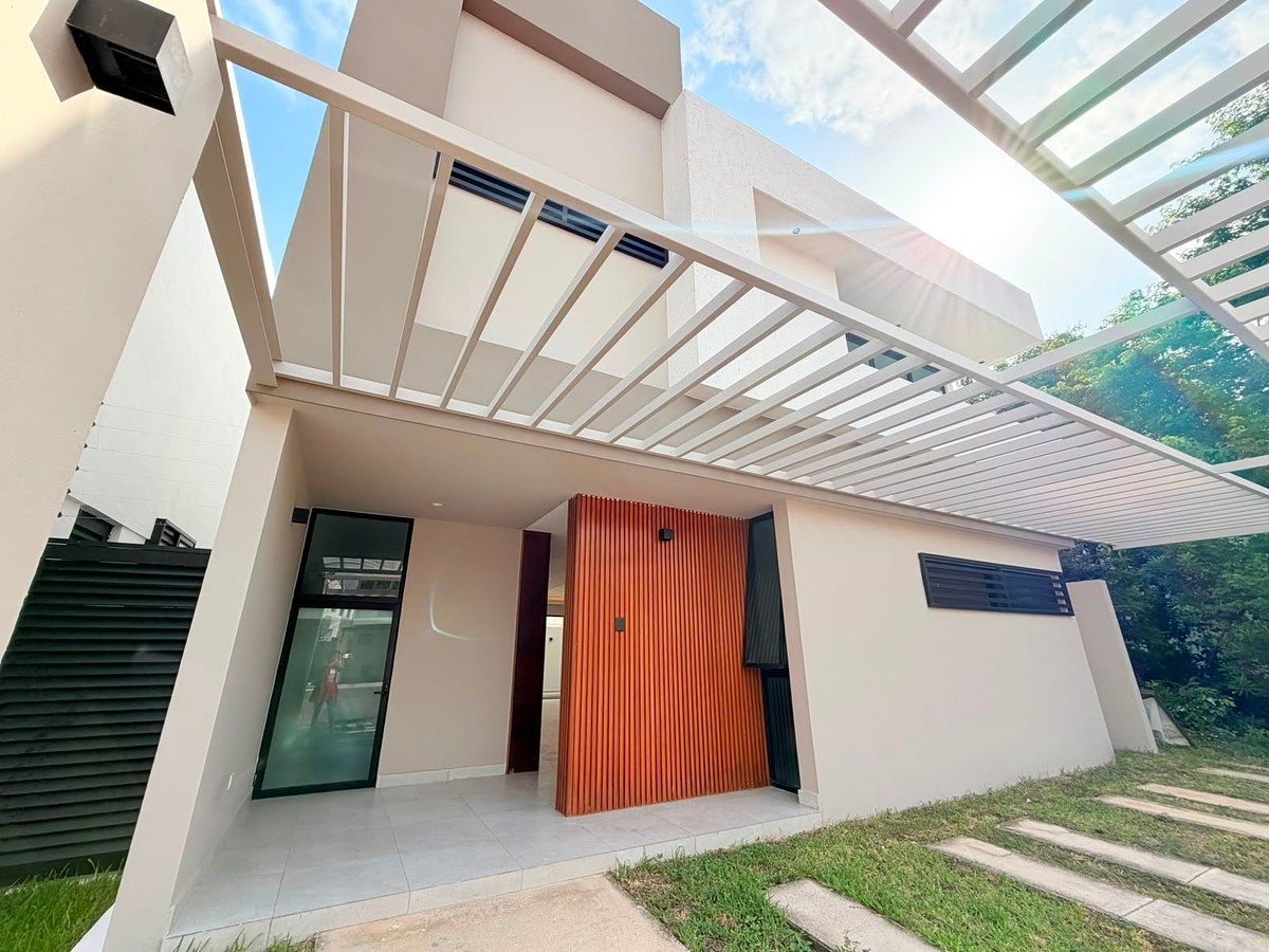 Condominio en venta en Benito Juárez, Avenida Huayacan, 318 m²