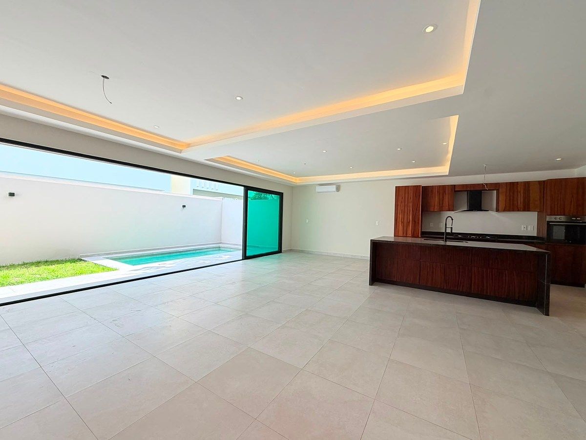 Condominio en venta en Benito Juárez, Avenida Huayacan, 318 m²