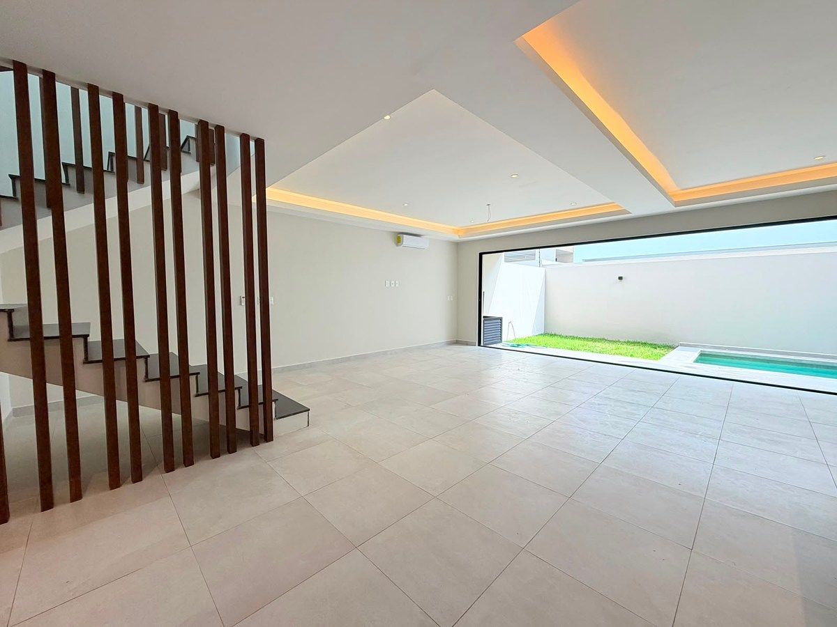 Condominio en venta en Benito Juárez, Avenida Huayacan, 318 m²