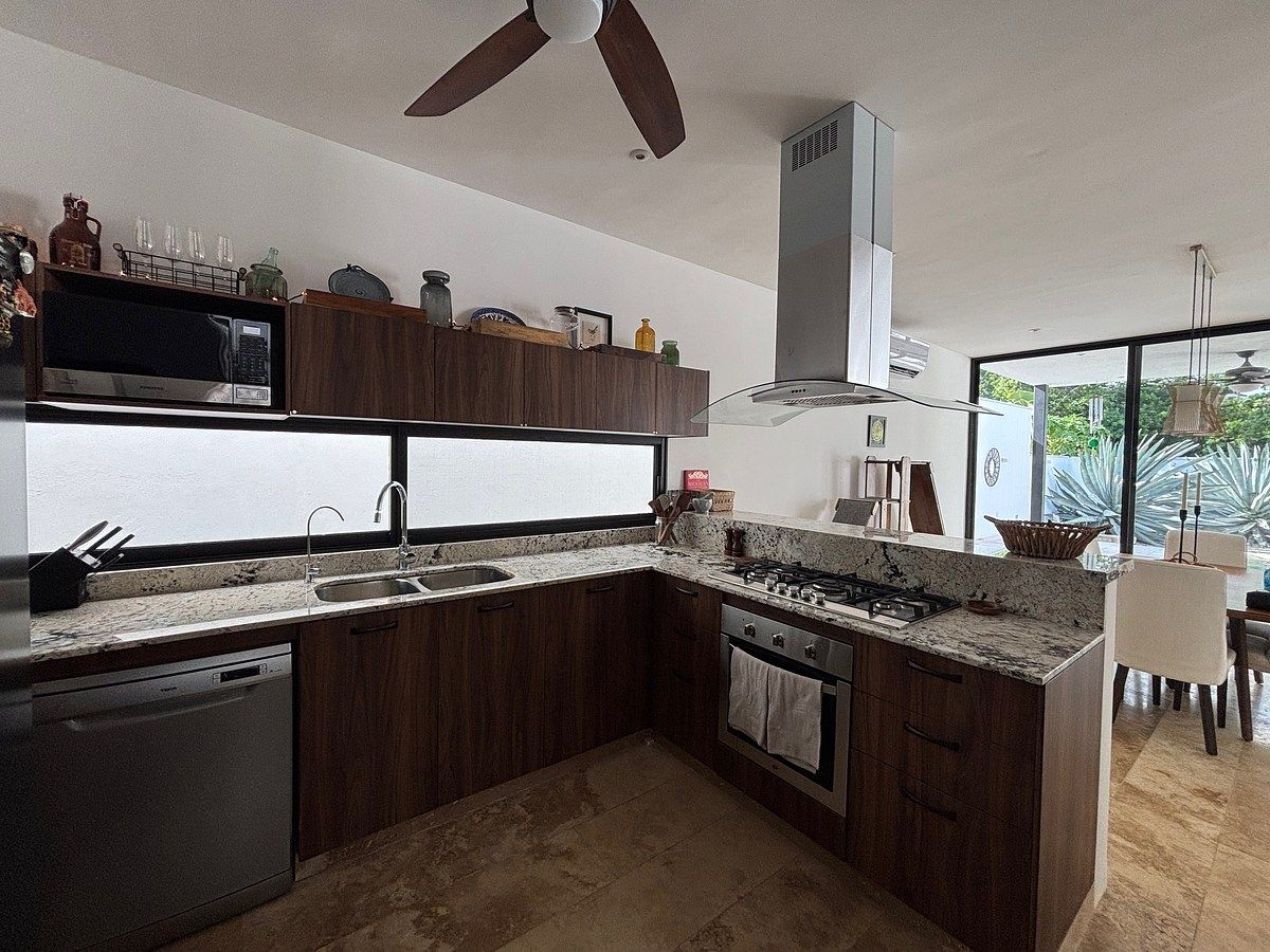 Casa en venta en Conkal, Tamora, 247 m²