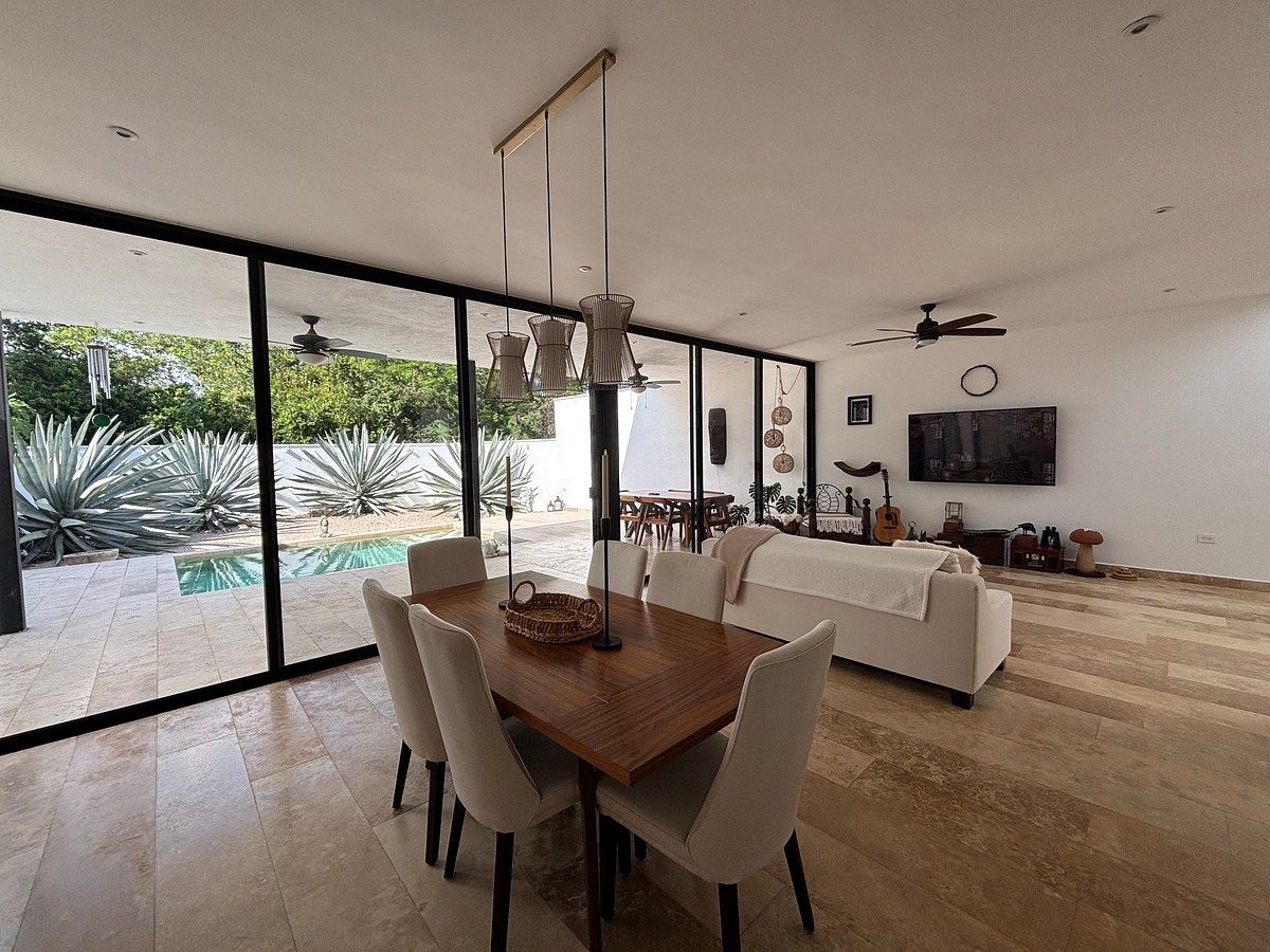 Casa en venta en Conkal, Tamora, 247 m²