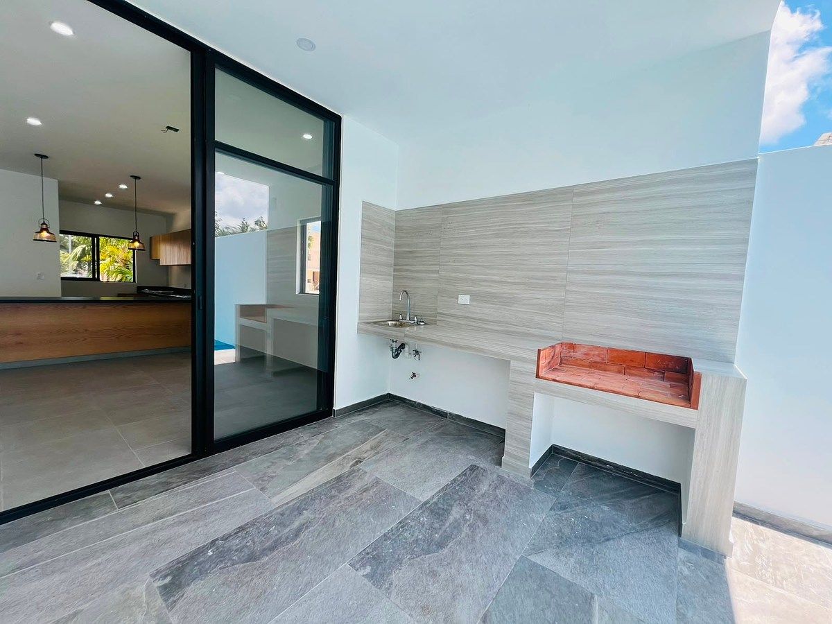 Casa en venta en Benito Juárez, Av. Huayacán 336, C.P. 77560, 203 m²