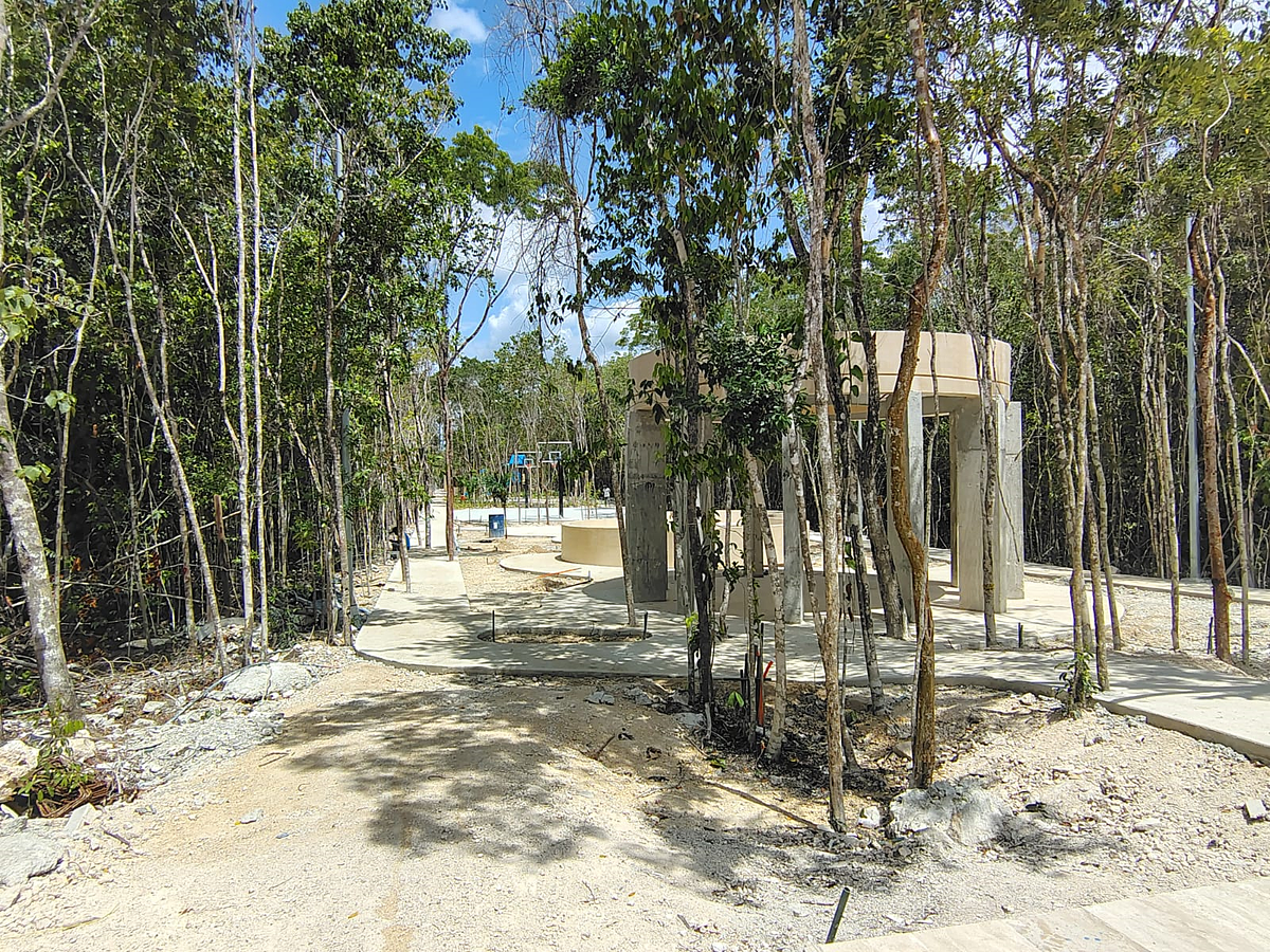 Land en venta en Playa del Carmen, Av. Libramiento