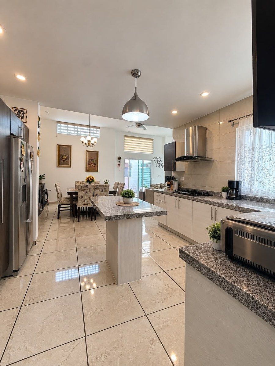 House for sale in Aguascalientes, cerrada de la sorpresa, 148 m²