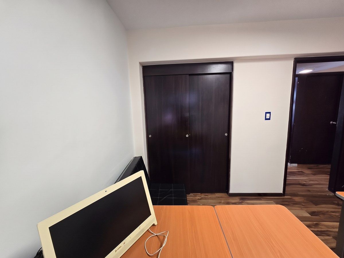 Comercial en alquiler en Cuauhtémoc, Dr. Liceaga, 12 m²