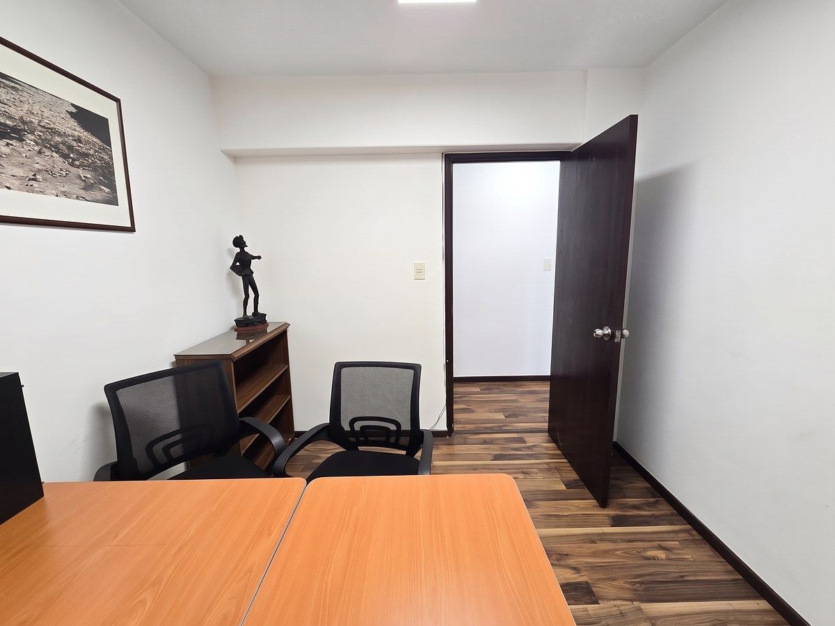 Commercial for rent in Cuauhtémoc, Dr. Liceaga, 10 m²