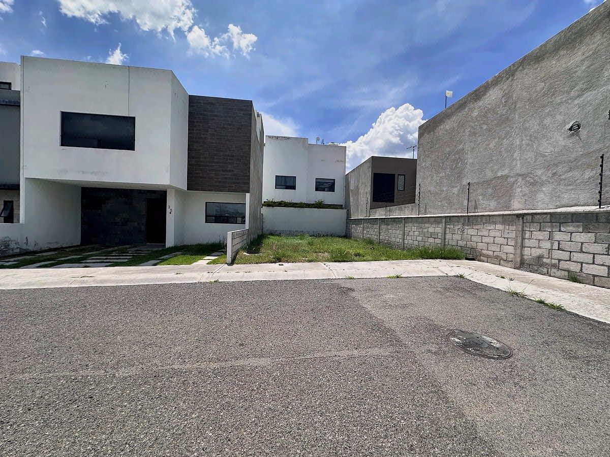 Terreno en venta en Querétaro, Circuito Peñas