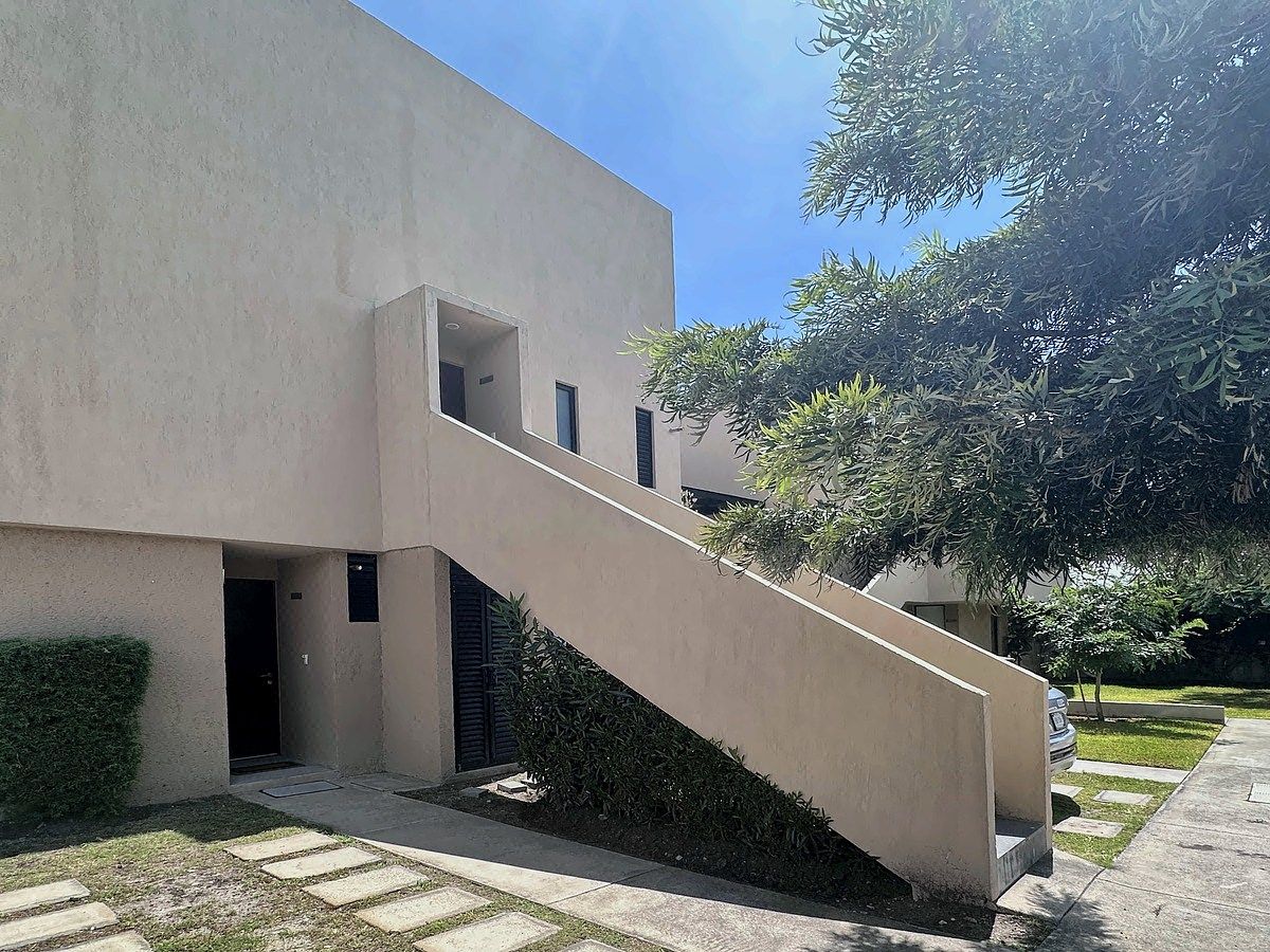 Condominio en alquiler en Querétaro, circuito Altos Juriquilla, 147 m²