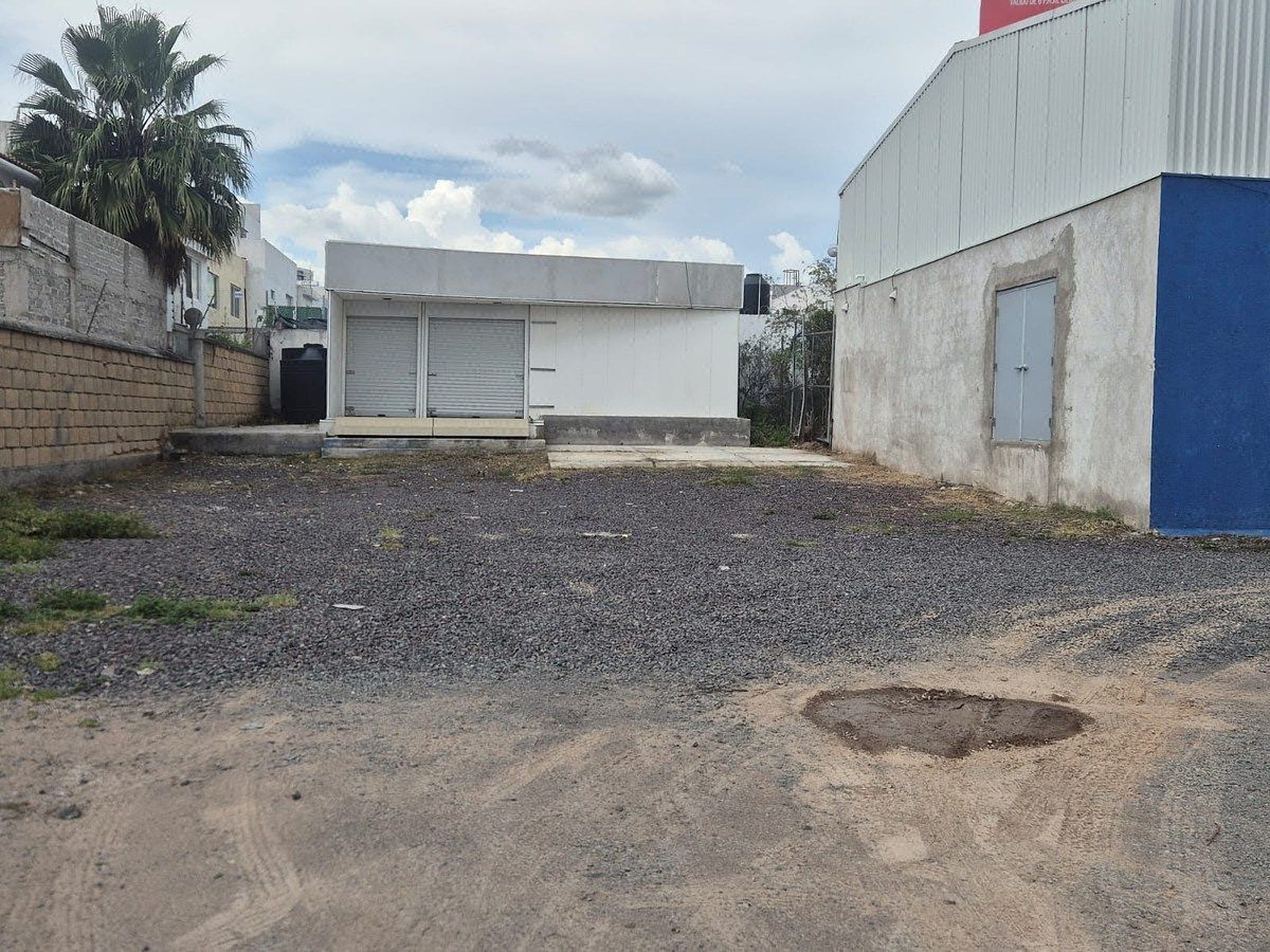 Comercial en alquiler en Querétaro, ANILLO VIAL FRAY JUNIPERO SERRA, 90 m²