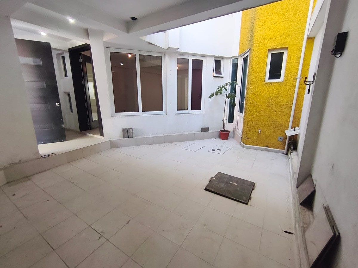 House for sale in Ecatepec de Morelos, er Retorno de Violeta, 274 m²