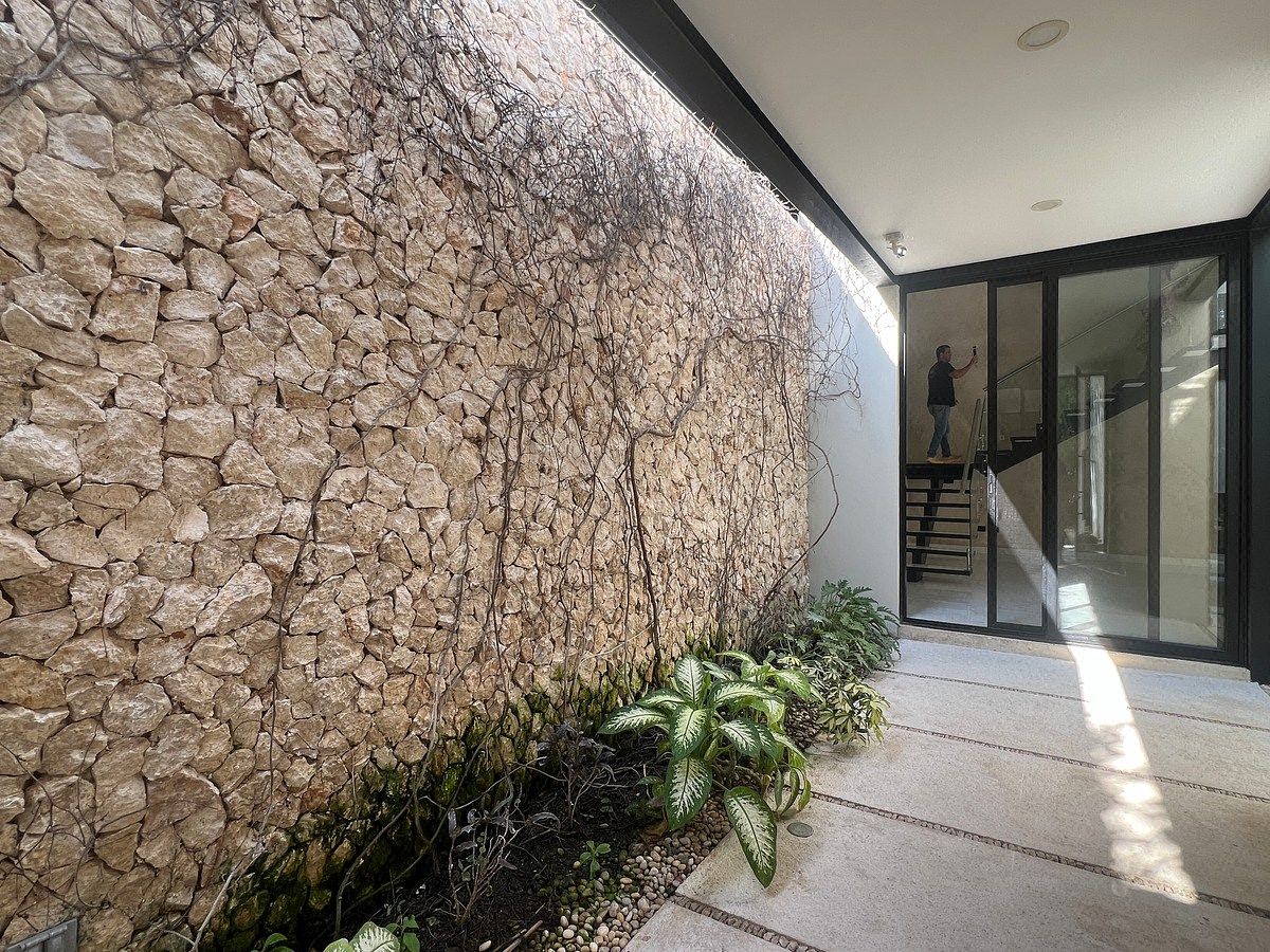 House for rent in Mérida, privada tho, 485 m²