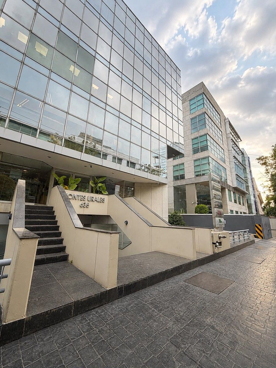 Commercial for sale in Miguel Hidalgo, Montes Urales norte, 225 m²