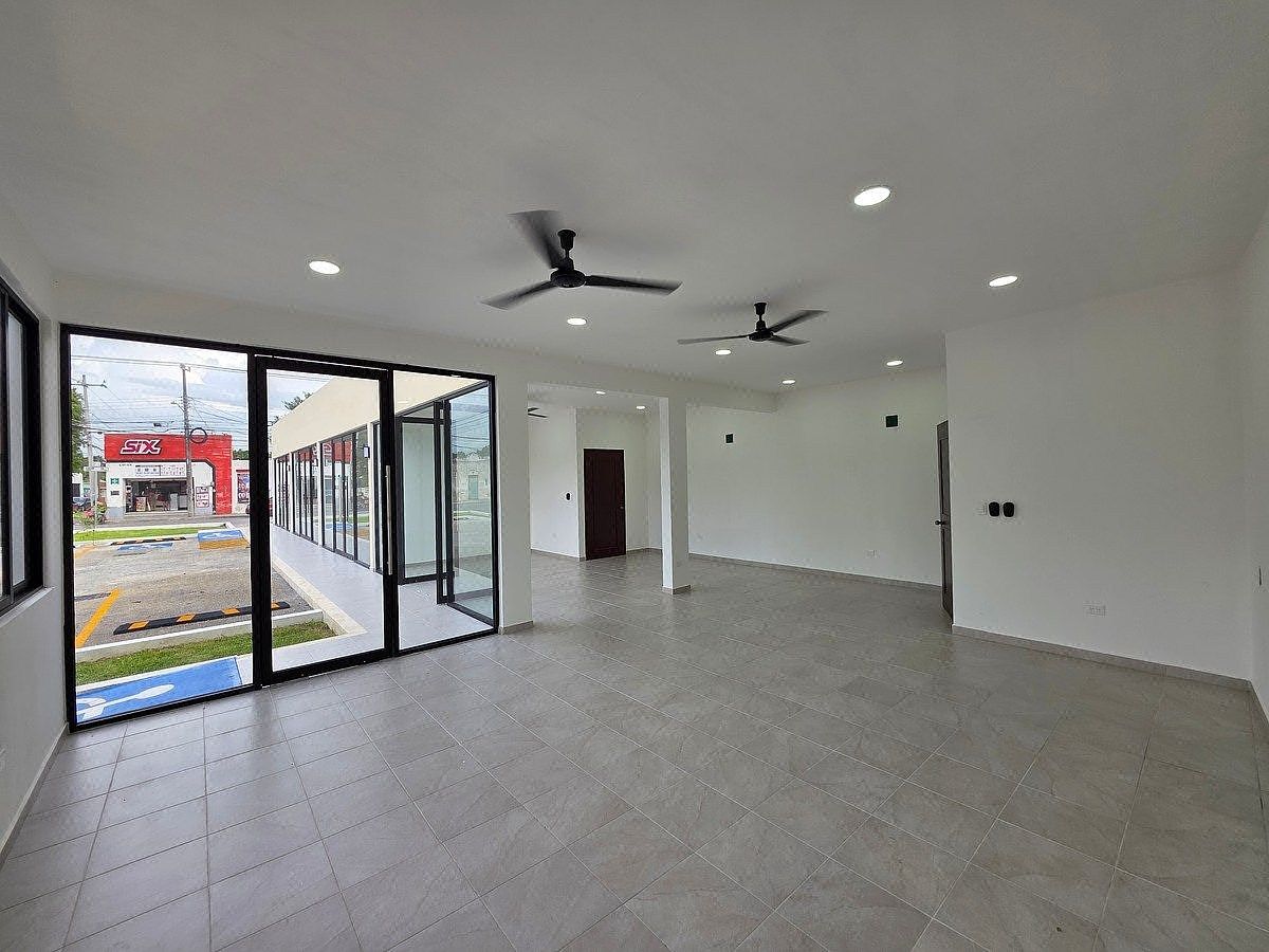 Comercial en alquiler en Mérida, 66, 77 m²