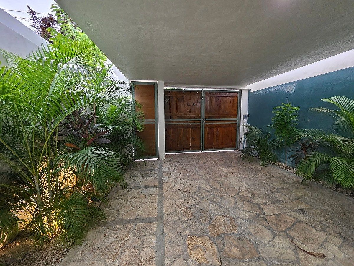 House for sale in Mérida, 73, 180 m²