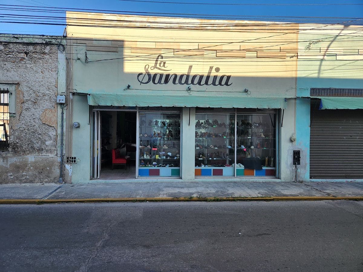 Comercial en alquiler en Mérida, 58, 181 m²