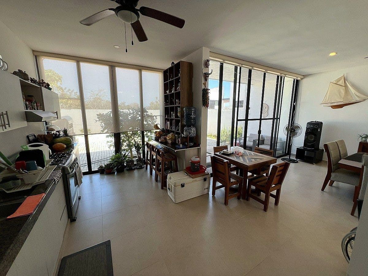 Casa en venta en Mérida, Km 3.5 de la Carretera Mérida Motul Privada, 193 m²