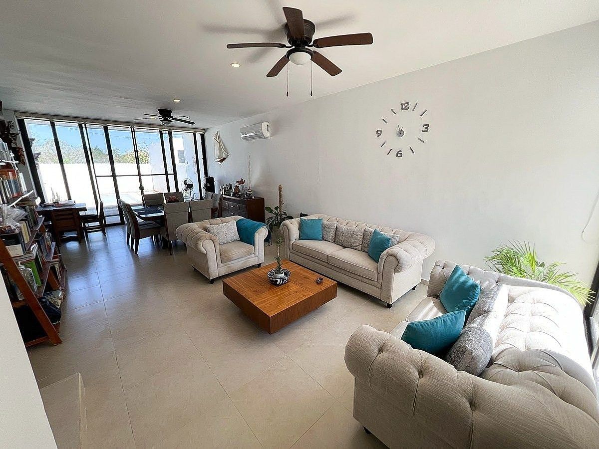Casa en venta en Mérida, Km 3.5 de la Carretera Mérida Motul Privada, 193 m²