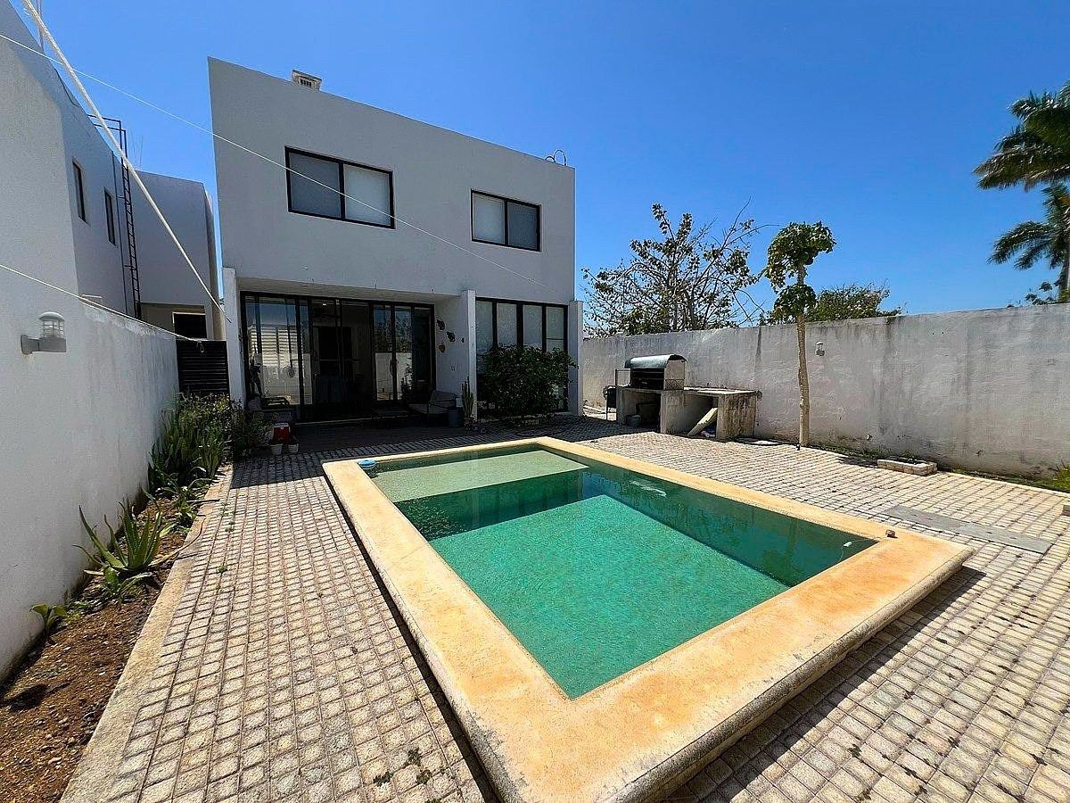 Casa en venta en Mérida, Km 3.5 de la Carretera Mérida Motul Privada, 193 m²