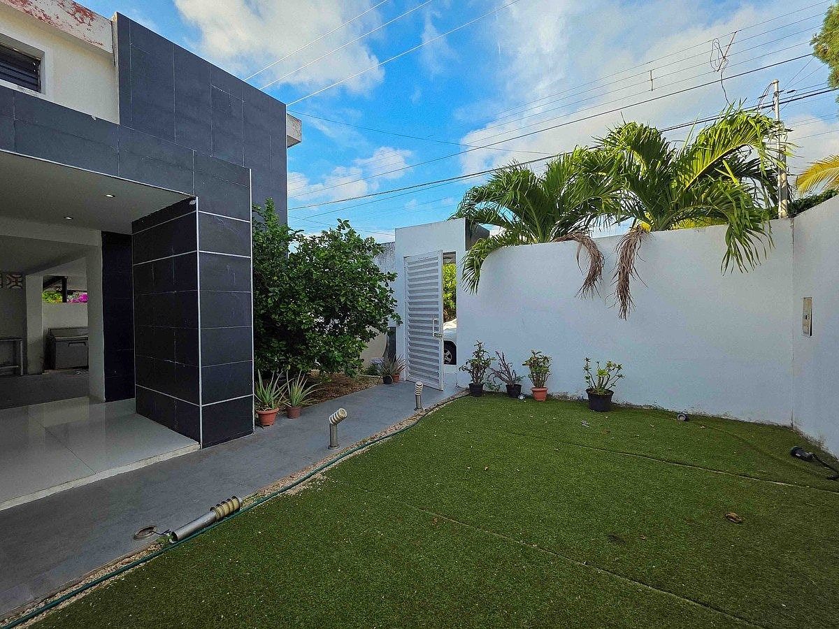 House for sale in Mérida, 13, 306 m²