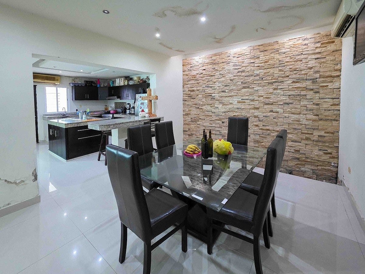 House for sale in Mérida, 13, 306 m²