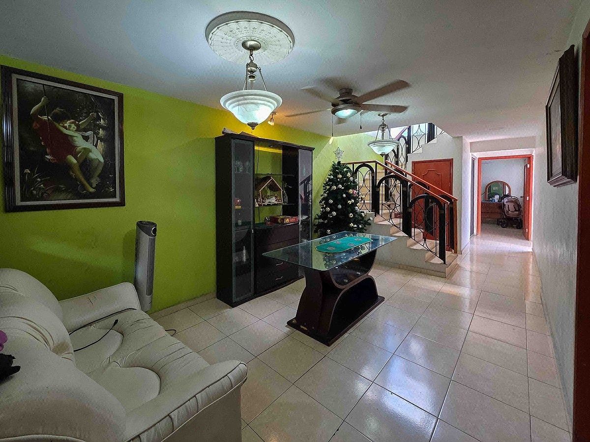 Casa en venta en Mérida, 124, 300 m²