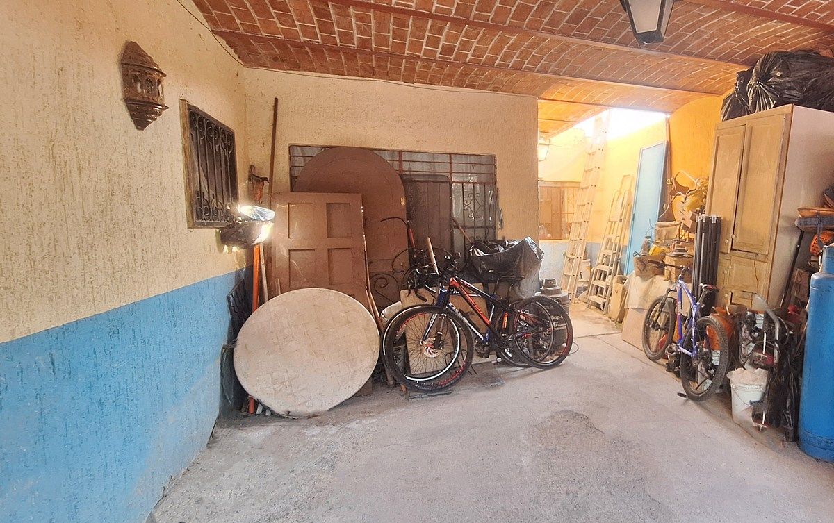 House for sale in Chapala, Zaragoza, 189 m²