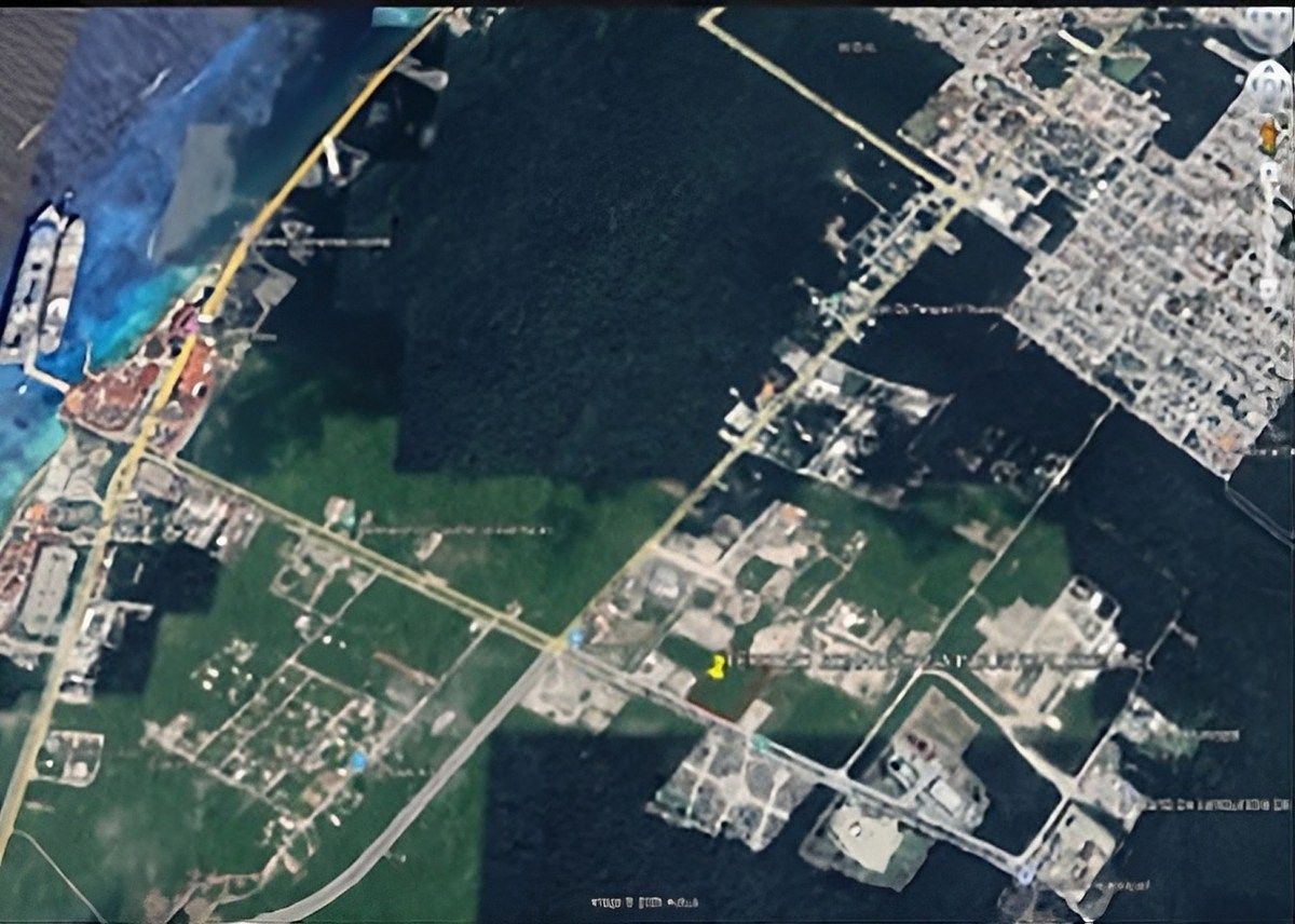 Land for sale in Cozumel, Claudio Canto Anduze Mz. 06 Lote 07